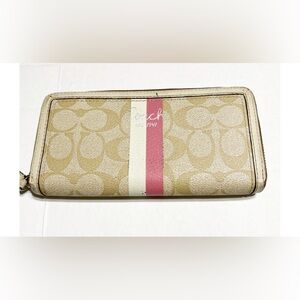 Coach Tan and Pink Women's Wallet hold receipts, cash papers extra very handy